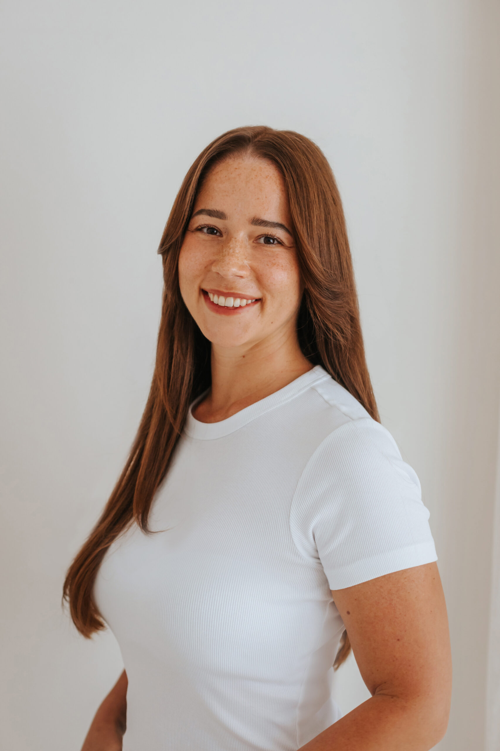 Kontakt: Sibel Haidar